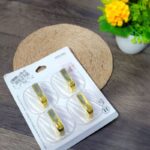 Lot de 4 crochets en plastique autocollants
