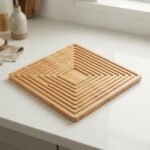 Dessous de Plat en Bambou Gravé (Modèles Rond et Carré)